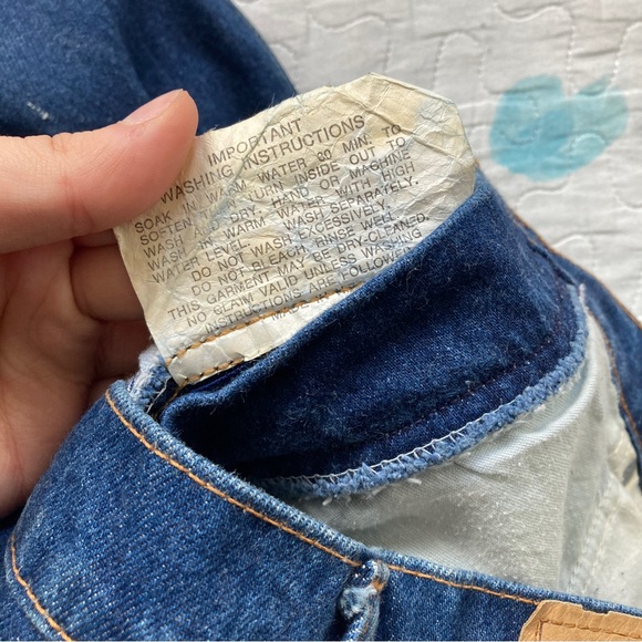 VTG 90s Leviβs Orange Tab Dark Wash Classic Jeans β₯οΈ - Picture 6 of 7
